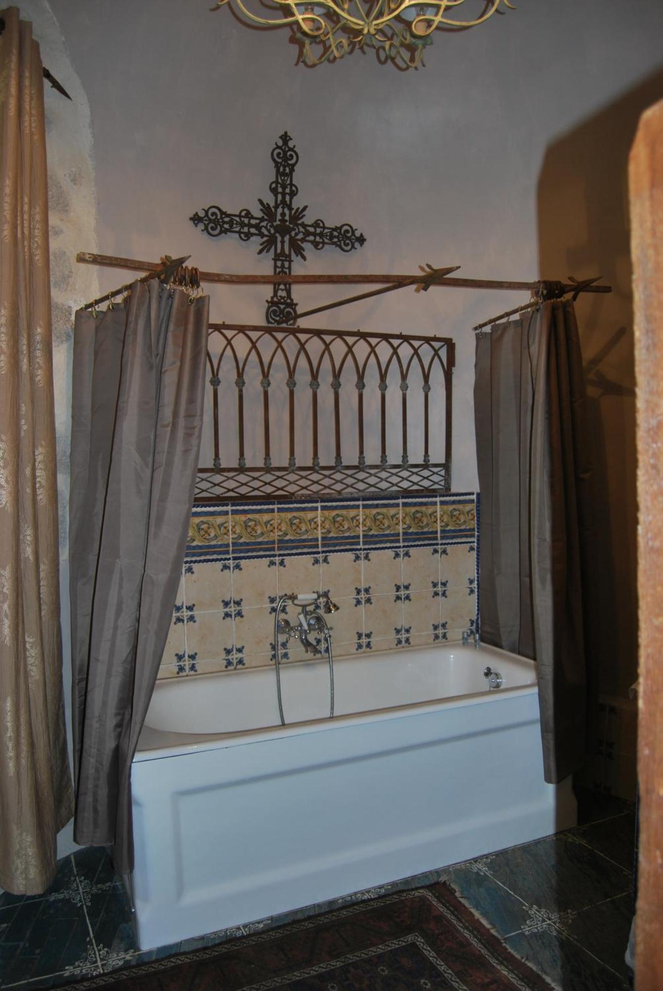 Chateau De Chantelauze Olliergues Room photo