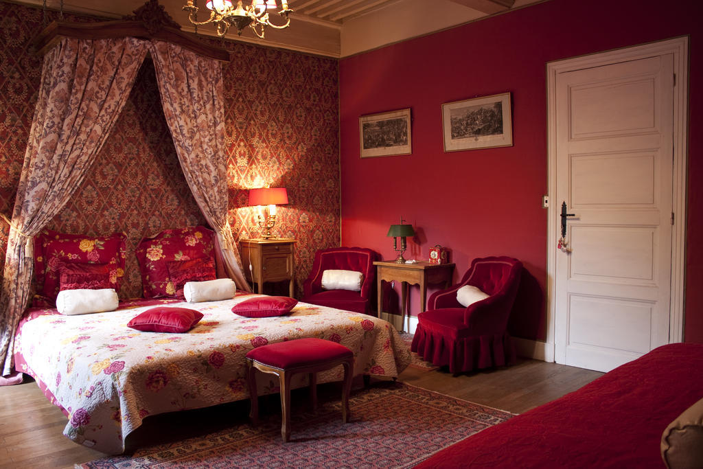 Chateau De Chantelauze Olliergues Room photo